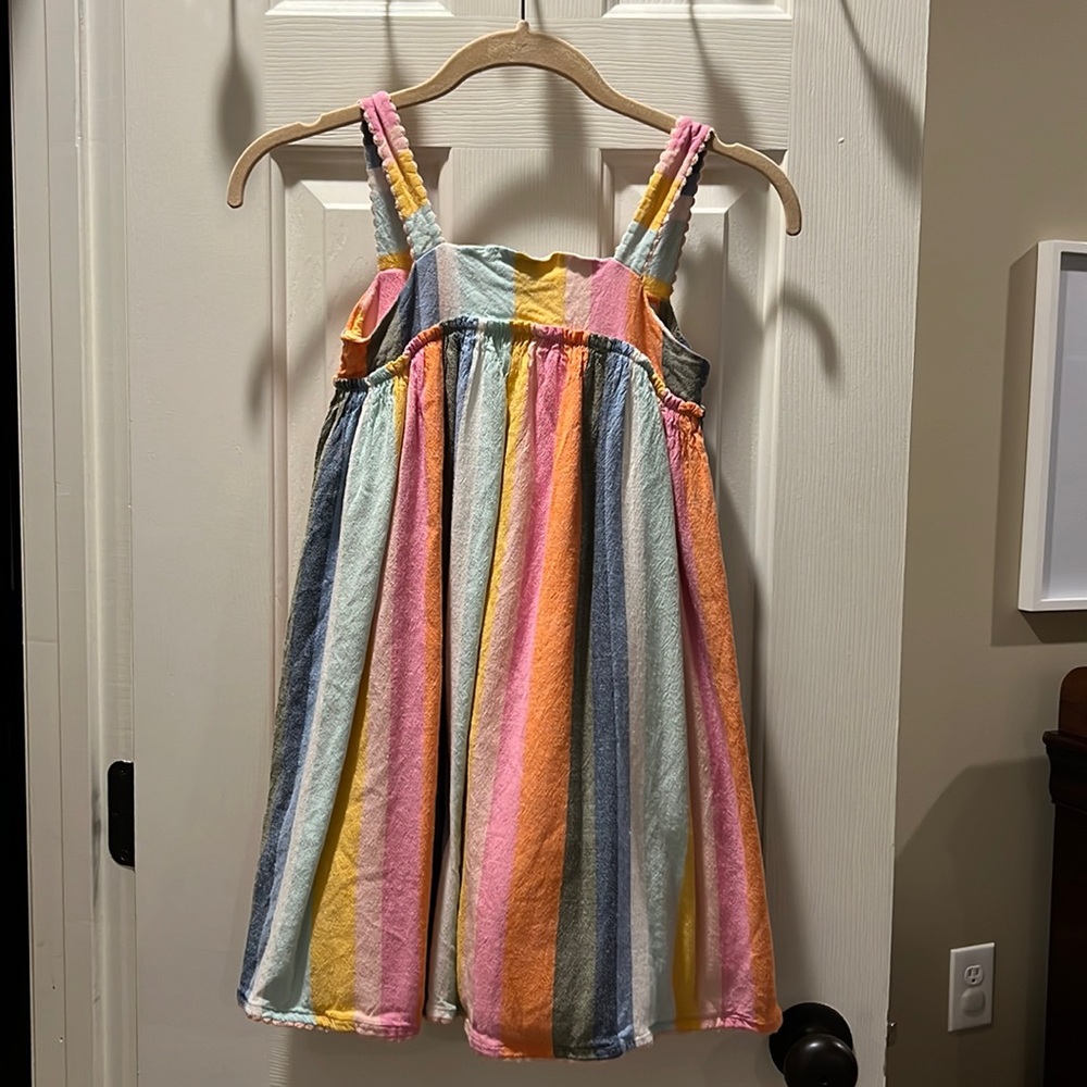 Beautiful striped dress from Tahari. Size 8.